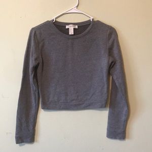 Cropped gray sweater